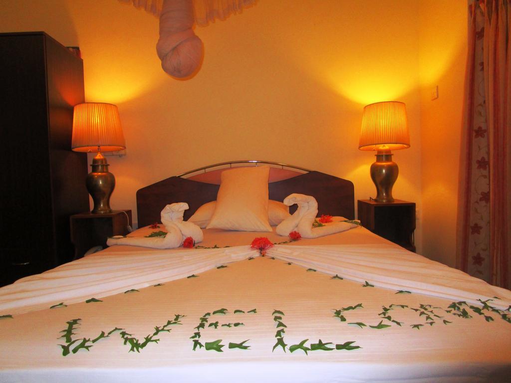 Hotel Shalini Anuradhapura Phòng bức ảnh