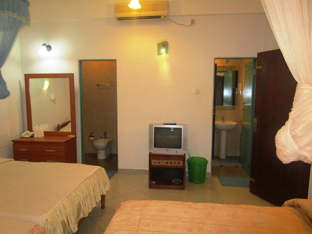 Hotel Shalini Anuradhapura Phòng bức ảnh