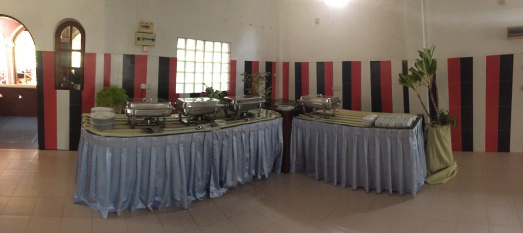 Hotel Shalini Anuradhapura Ngoại thất bức ảnh