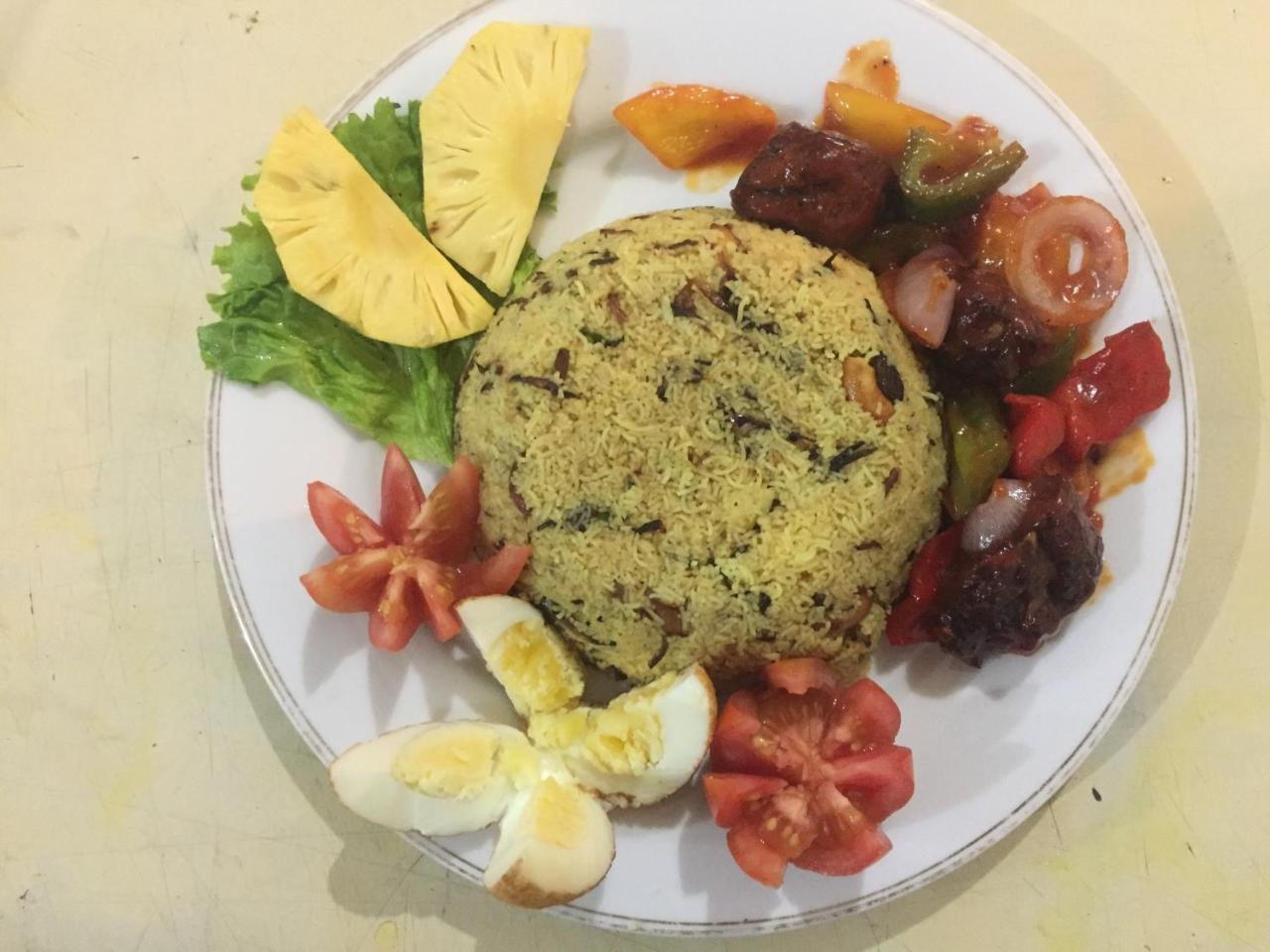 Hotel Shalini Anuradhapura Ngoại thất bức ảnh